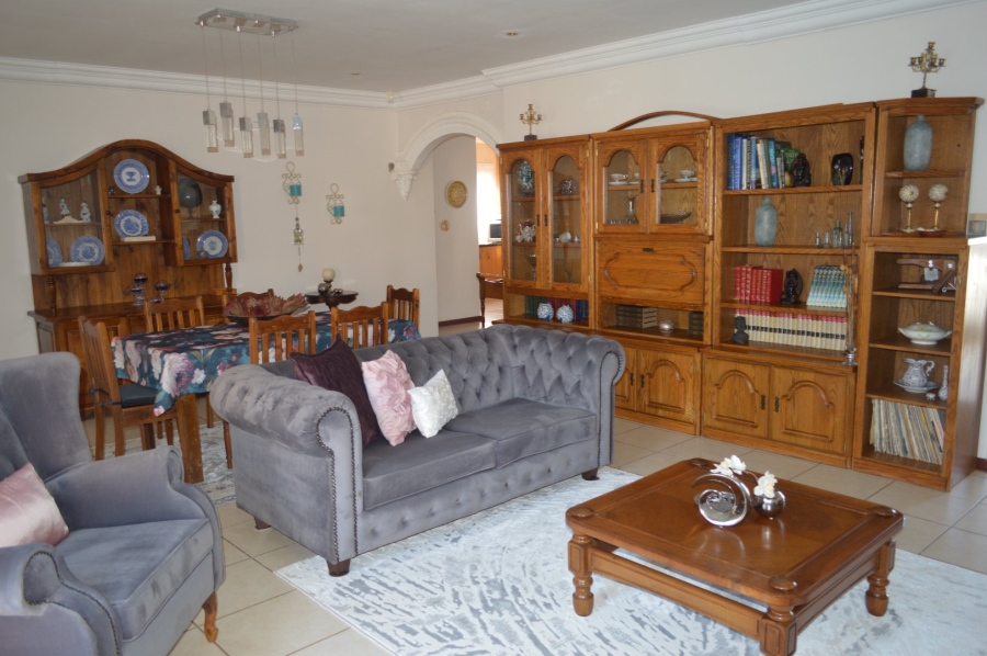 3 Bedroom Property for Sale in Wilkoppies North West